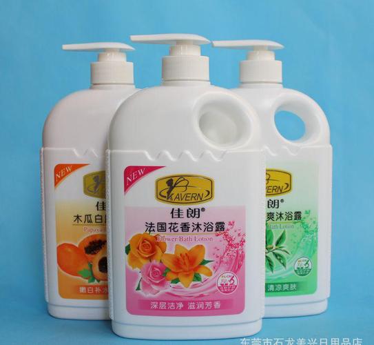 批发**佳朗木瓜白肤法国花香飞扬草清爽沐浴露800ml